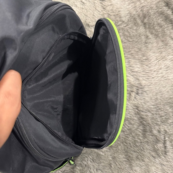 Lamborghini Backpack - Picture 4 of 7